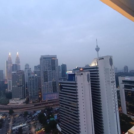 Cl 27A Insta Klcc View & Infinity Pool View Apartamento Kuala Lumpur Exterior foto