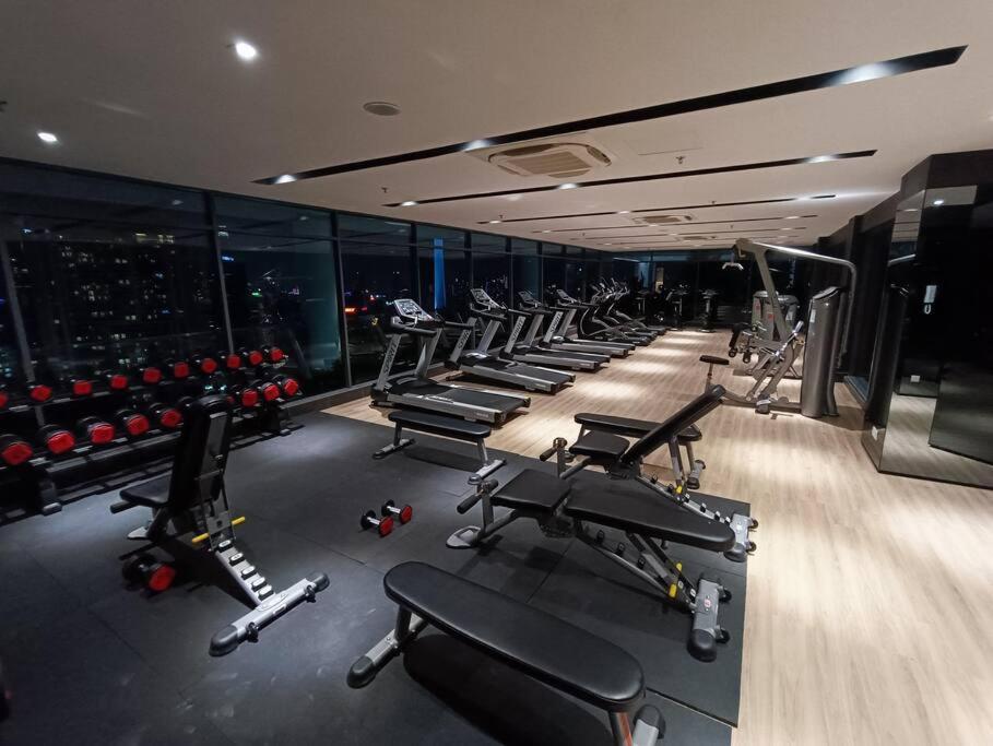 Cl 27A Insta Klcc View & Infinity Pool View Apartamento Kuala Lumpur Exterior foto