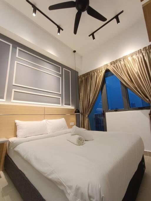 Cl 27A Insta Klcc View & Infinity Pool View Apartamento Kuala Lumpur Exterior foto